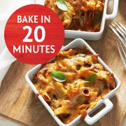 CREAMY TOMATO & MOZZARELLA PASTA BAKE 500GM