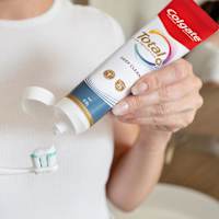 Colgate Total Advanced Clean Fluoride Antibacterial Toothpaste