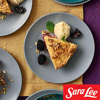Sara Lee Deep Dish Crumble Apple & Blackberry