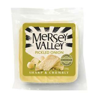 Mersey Valley Little Entertainers Pickled Onion Cheese
