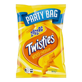 Twisties Zigzag Wicked Cheddar