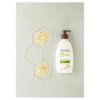 Aveeno Active Naturals Daily Moisturising Lotion