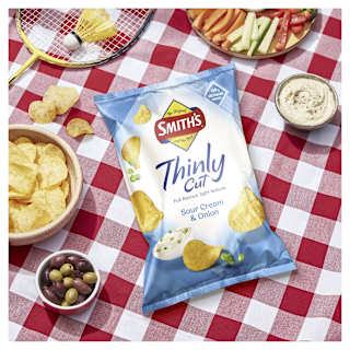Smith's Thinly Cut Potato Chips Sour Cream & Onion