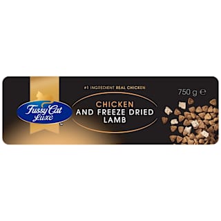 Fussy Cat Luxe Dry Cat Food Chicken Freeze Dried Lamb
