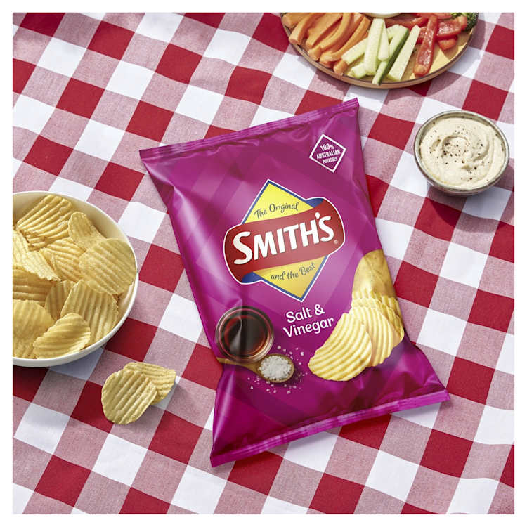 Smith's Crinkle Cut Potato Chips Salt & Vinegar