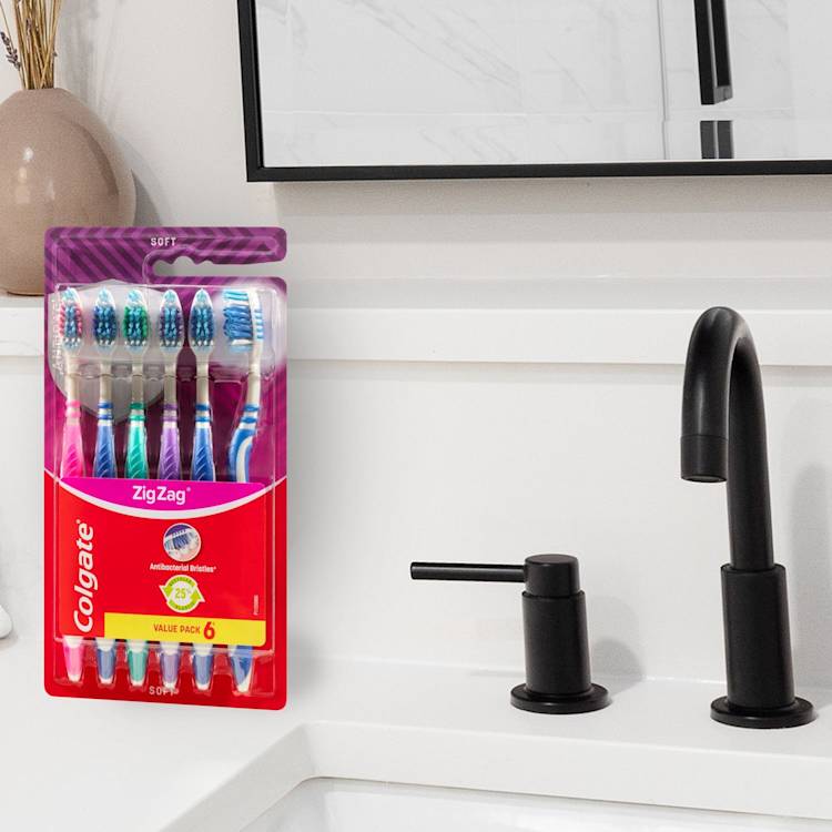 Colgate Toothbrush Adult ZigZag Soft