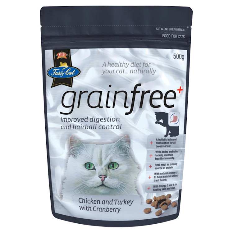 Dry cat store food with cranberries