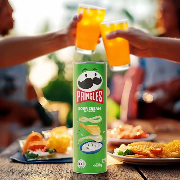 Pringles Sour Cream And Onion Chips