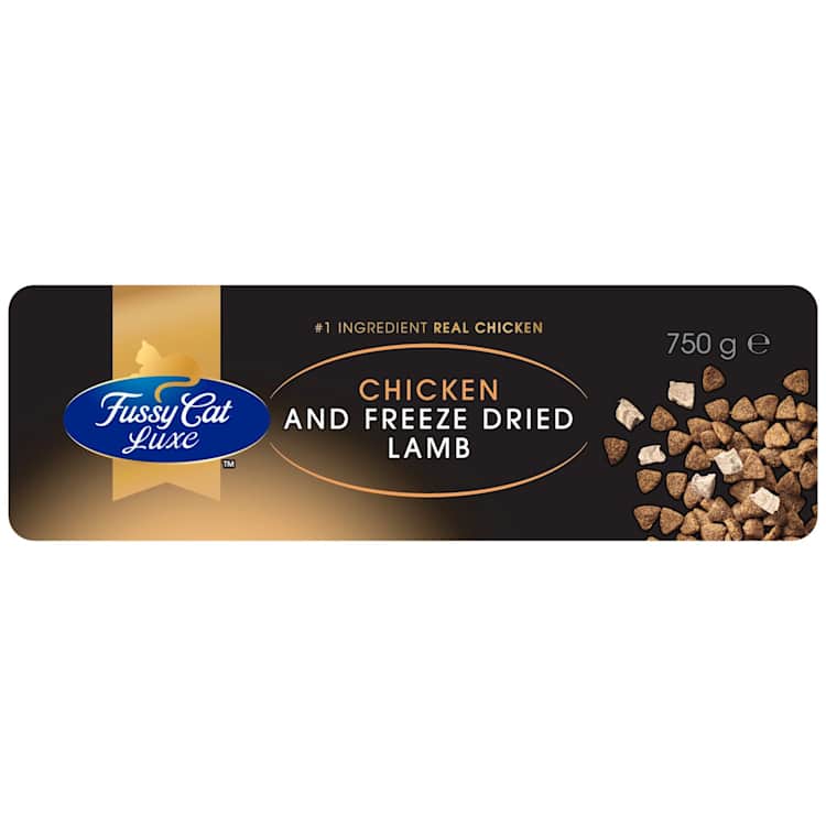 Fussy Cat Luxe Dry Cat Food Chicken Freeze Dried Lamb