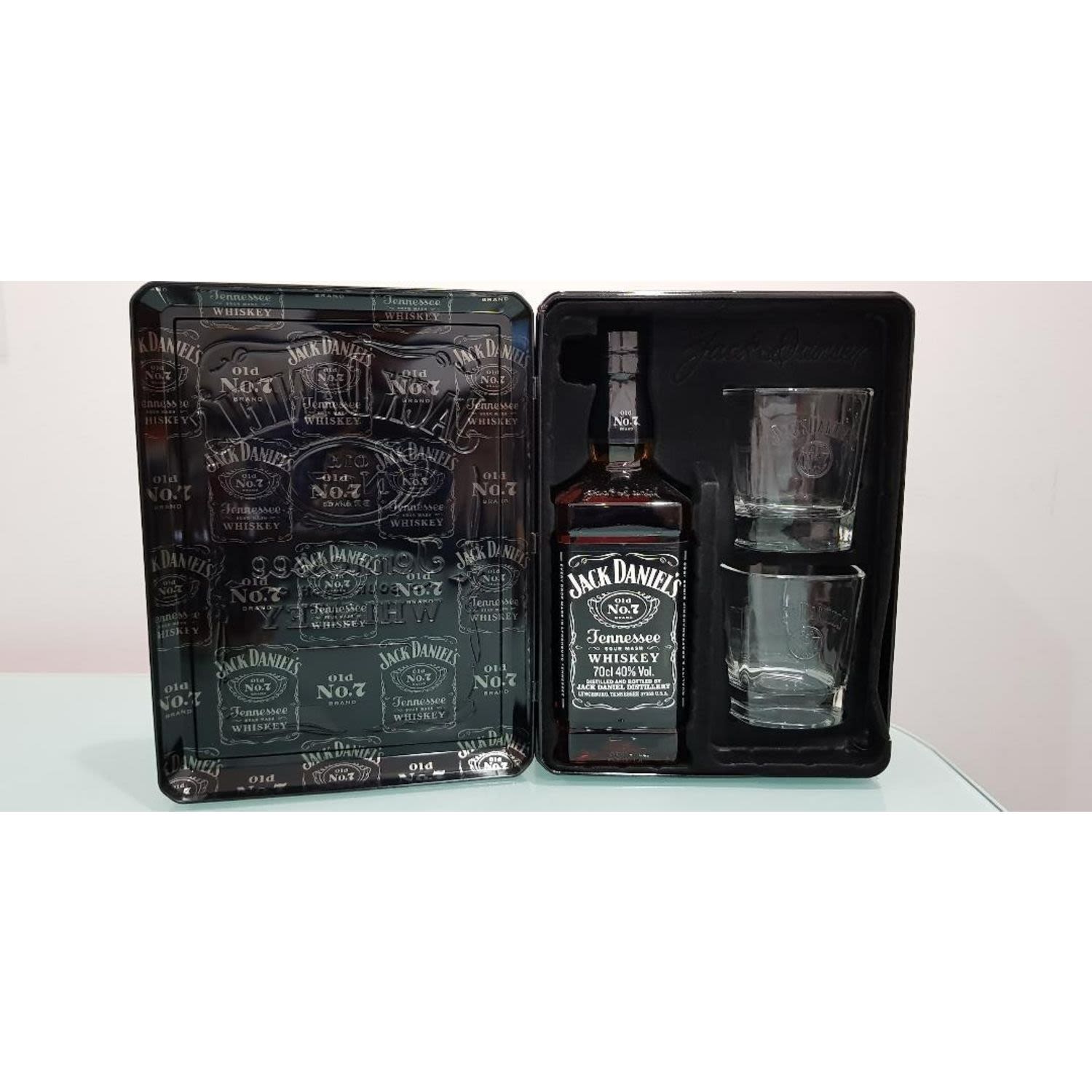 Jack Daniel's Old No. 7 Tennessee Whiskey + 2 Glasses in Gift Tin 700mL Bottle